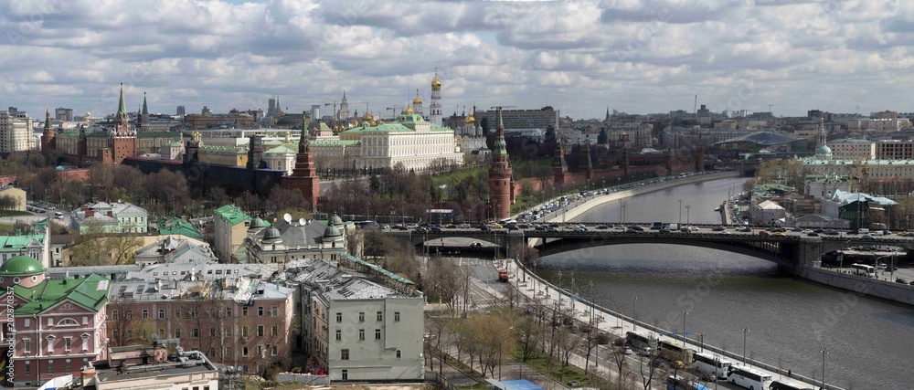 Панорама Московского кремля с Храма Христа Спасителя.