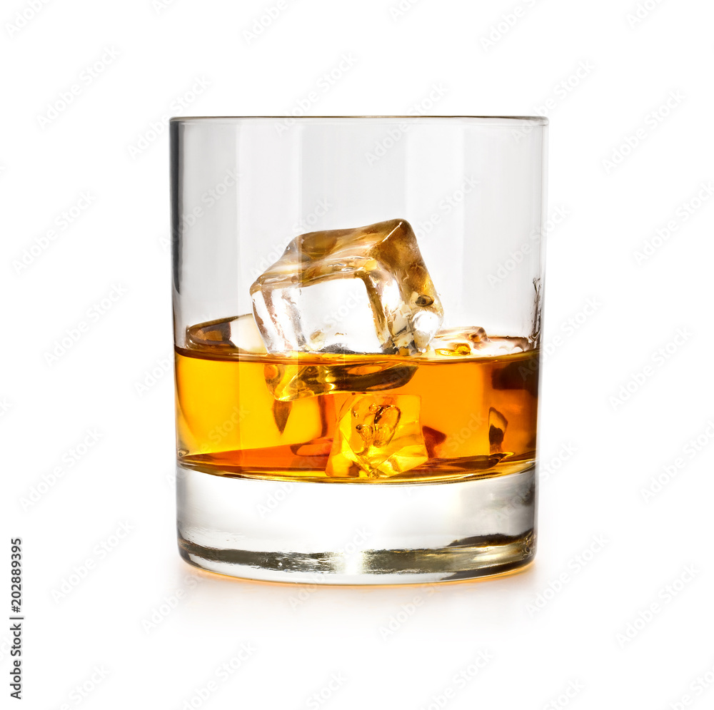 Ταπετσαρία whiskiey glass with ice