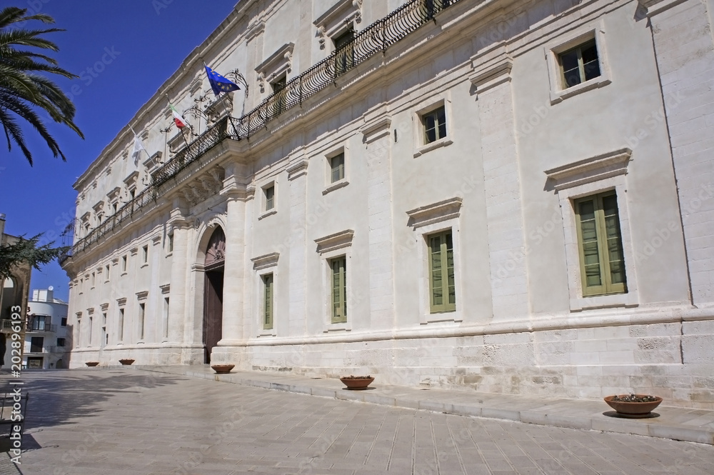 Φωτογραφία Italy, Apulia, Palazzo Ducale in the old town of Martina Franca