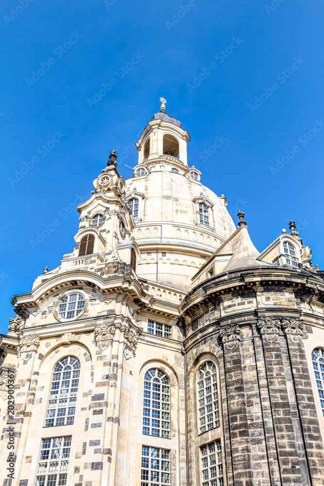 Frauenkirche am Neumarkt in der Altstadt von Dresden