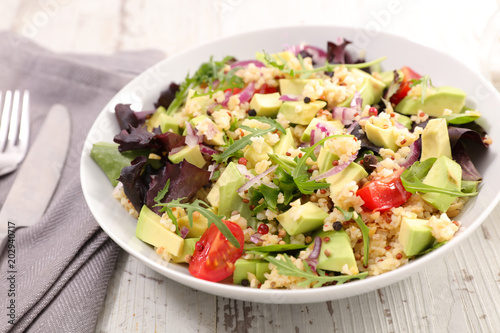 quinoa salad with tomato and avocado