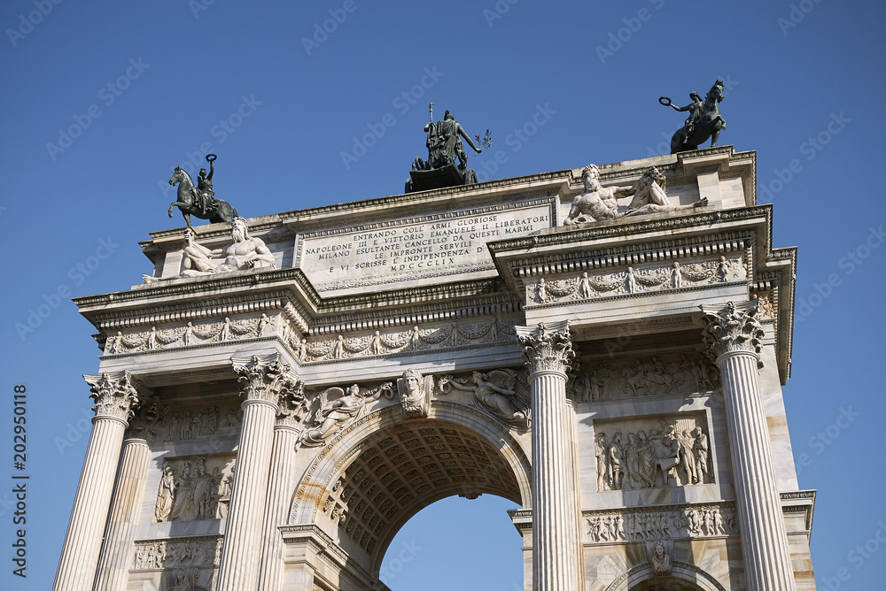 Fototapeta premium Milan, Italy - April 17, 2018: View of 'Arco della Pace'