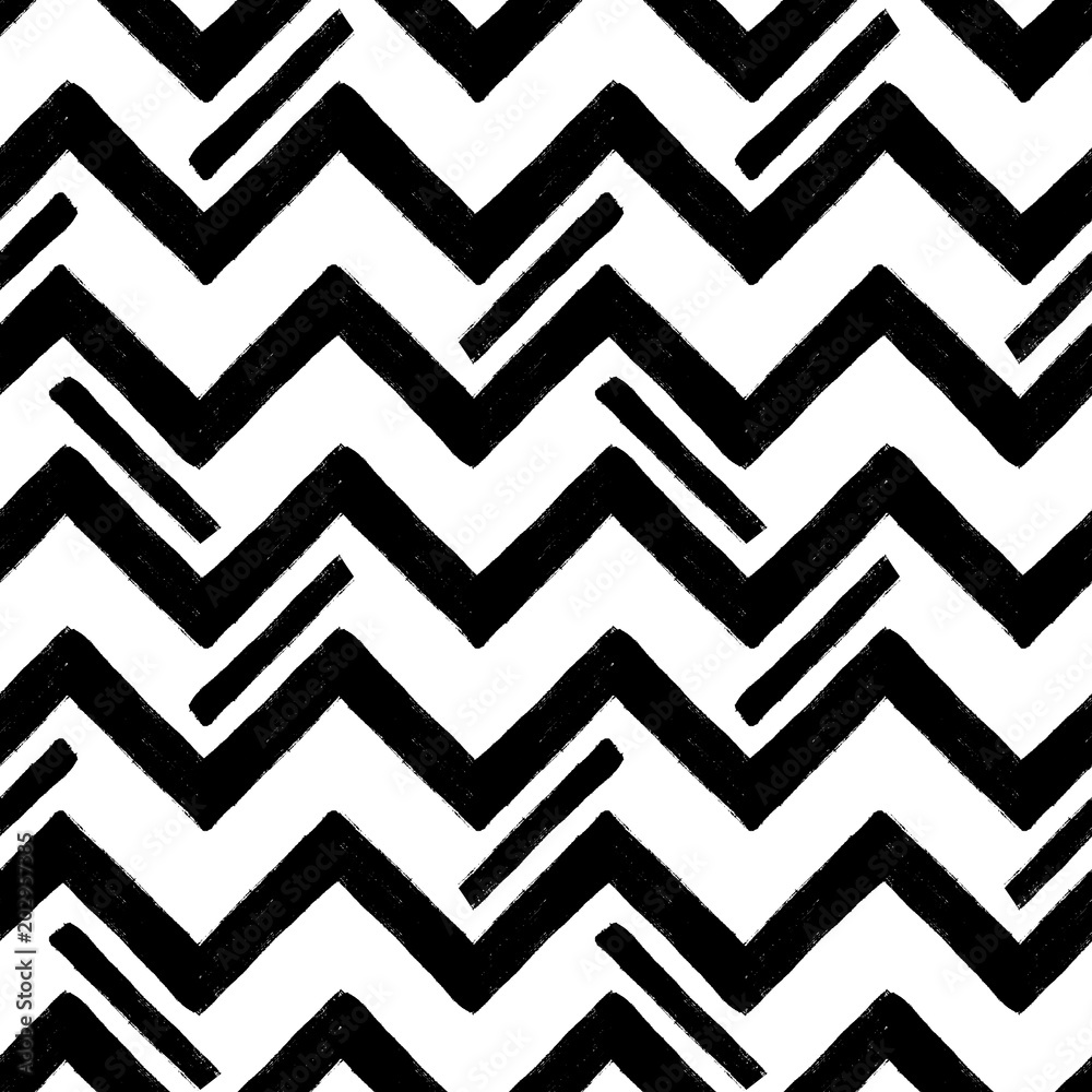 Hand drawn textured zig zag seamless pattern. Vector ilustration.