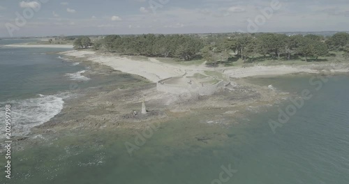 Drone footage in 4k - LOG - Morbihan - Aerial view - Waves and Sea - Monument
