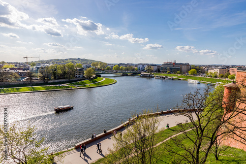 Vue sur le Vistule et Cracovie du haut du Château du Wawel