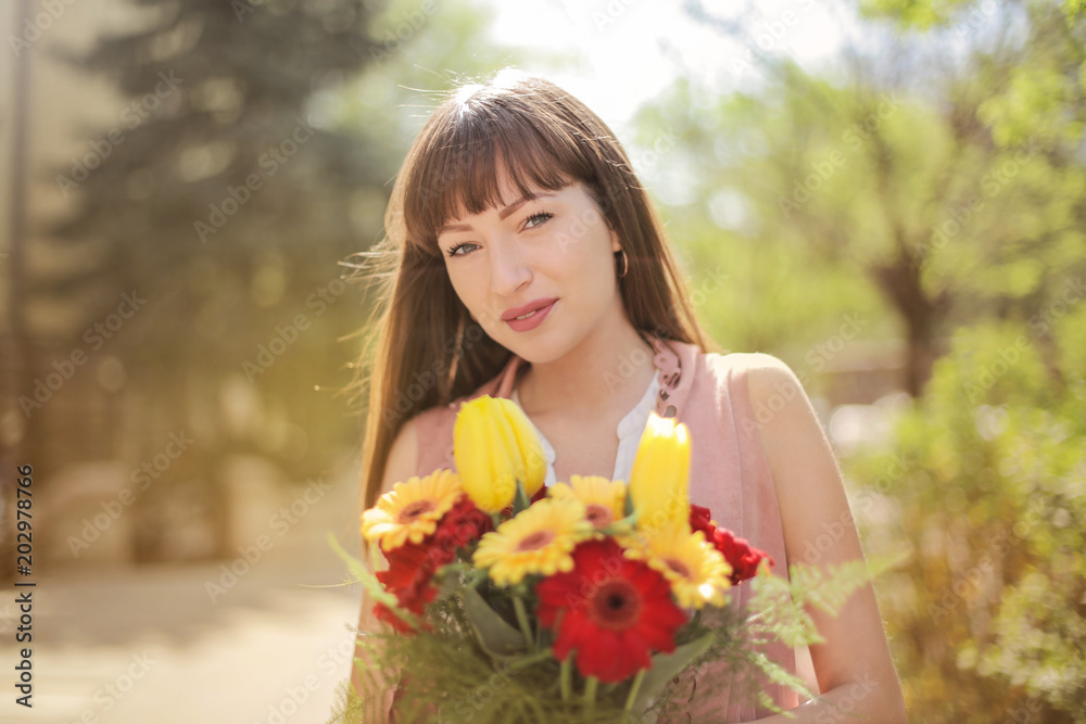 Naklejka premium Woman and flower