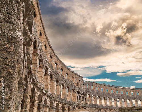 Valokuva Roman amphitheatre similar to Colosseum