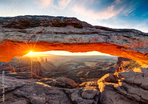 Stampa su tela Mesa Arch at sunrise