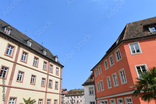 Stadtverwaltung und Barockes Wohnhaus am Marktplatz in Neustadt an der Weinstraße 