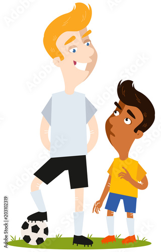 Kleiner südamerikanischer Cartoon Fußballspieler in gelbem Trikot eingeschüchtert von groß gewachsenem Gegenspieler in weißem Shirt