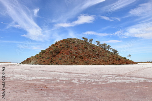 Australien: Lake Ballard photo