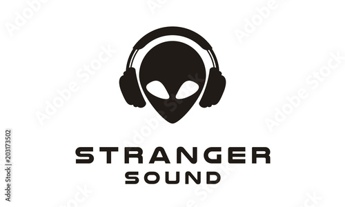 Headphone Earphone Hip Hop DJ Alien Music Studio Record logo design 