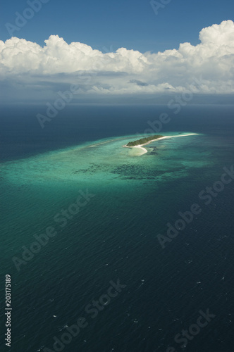 フィリピン　セブ島近くの無人島 © 濵田 一男