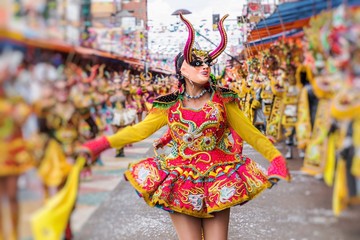 Keuken achterwand Carnaval Dansers tijdens Oruro carnaval Bolivia  © Curioso.Photography