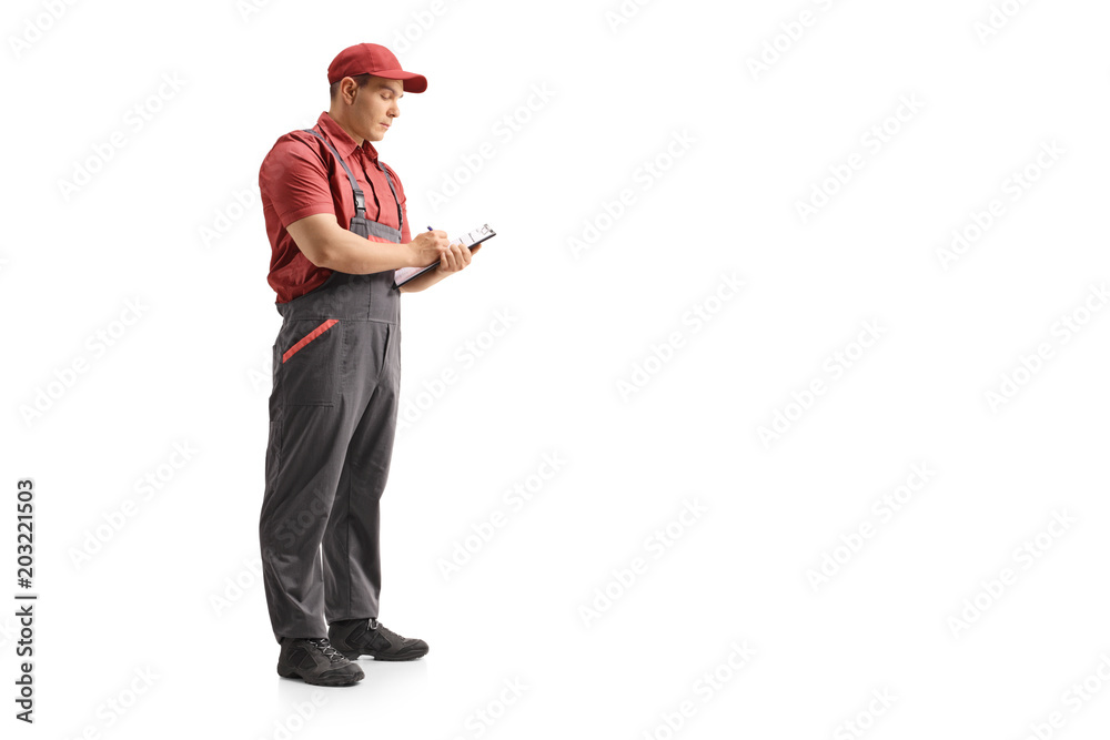 Mover writing in a clipboard Mover writing in a clipboard