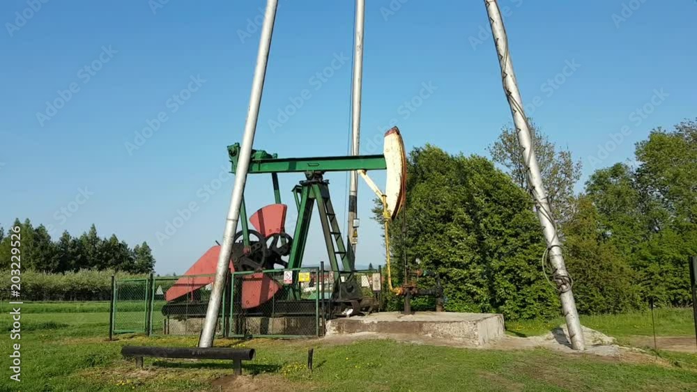 Oil pump station. Tansport and distribution of oil. Technology of oil transportation system. Training manual for oil refining. Extraction of natural resources. Oil pump station. Tansport and distribution of oil. Technology of oil transportation system. Training manual for oil refining. Extraction of natural resources.