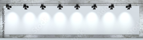 Konstfotografi Cartellone pubblicitario bianco, illuminato da faretti appeso ad un muro