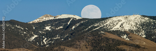 moonrise over sangre de cristo mountains santa fe nm