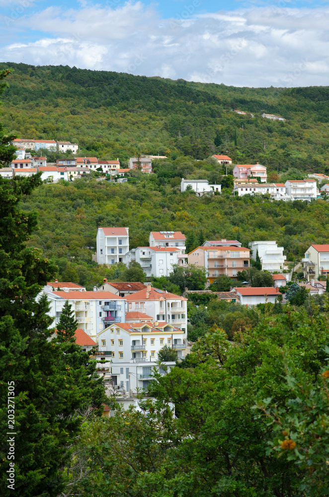 Obraz premium Houses on the coast of Croatia, near Crikvenica
