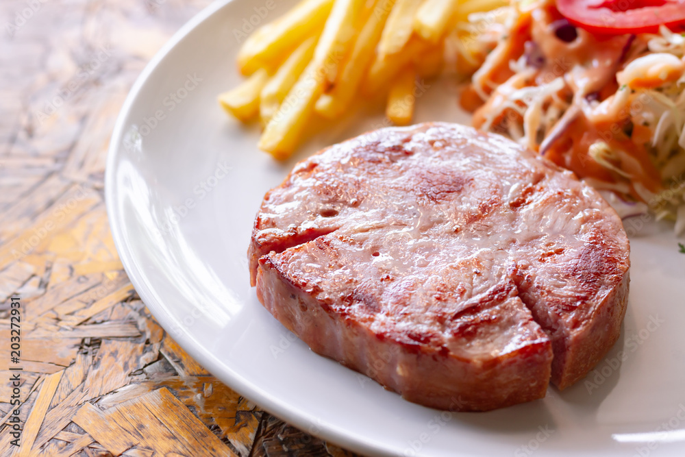 Ham steak and vegetable salad