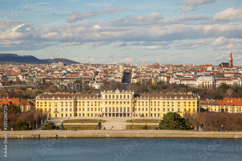 Blick   ber Wien vom Schloss Sch  nbrunn aus gesehen