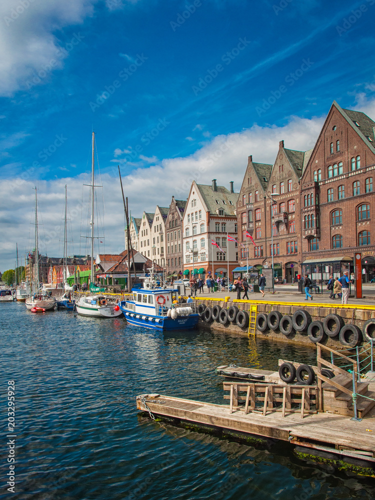Fototapeta premium Sail Ships and yachts in the harbor of Bergen, Norway 