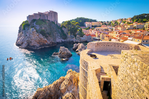 Obraz na płótnie Dubrovnik bay and historic walls view w salonie