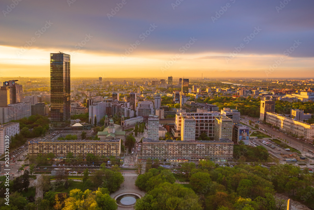 Obraz premium Warsaw, Poland-April 2018: center of the Polish capital, Warsaw. Sunset sky
