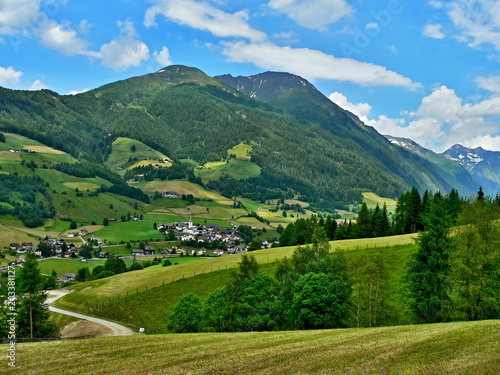 Austrian Alps-outlook on the Lessach © bikemp