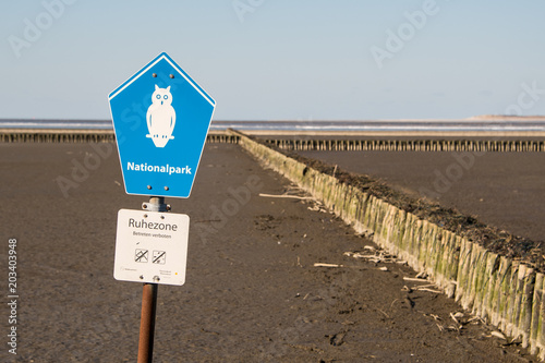 Schild Nationalpark im Wattenmeer an der Nordsee photo