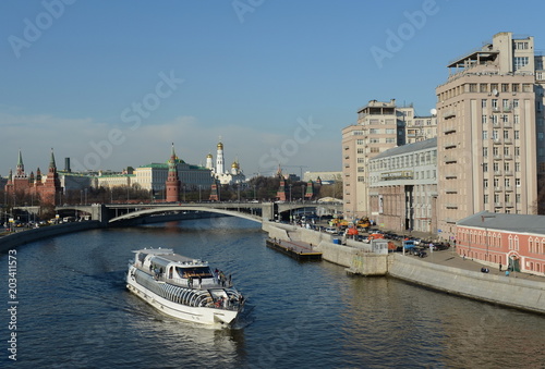 View of the Moscow Kremlin and Bolshoy Kamenny bridge.