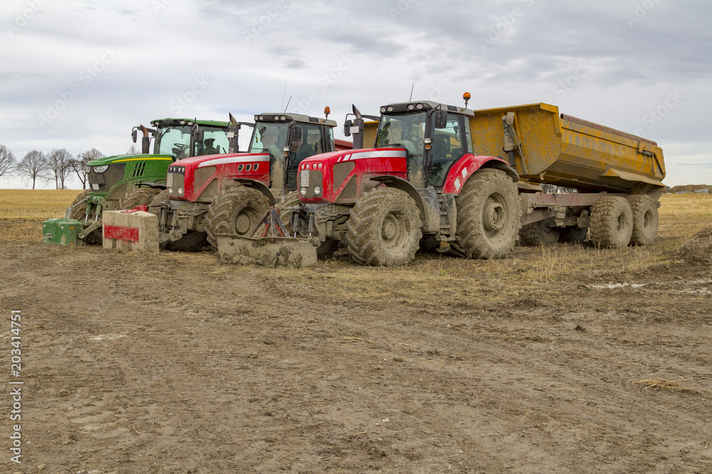 Obraz premium tractors at a construction site