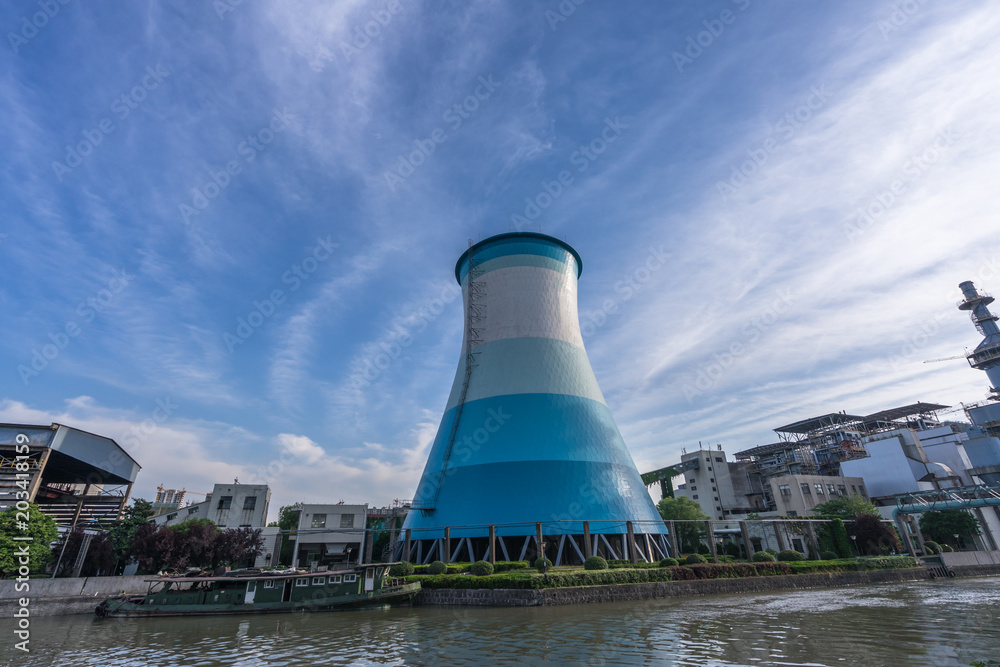 Obraz premium power station with blue sky