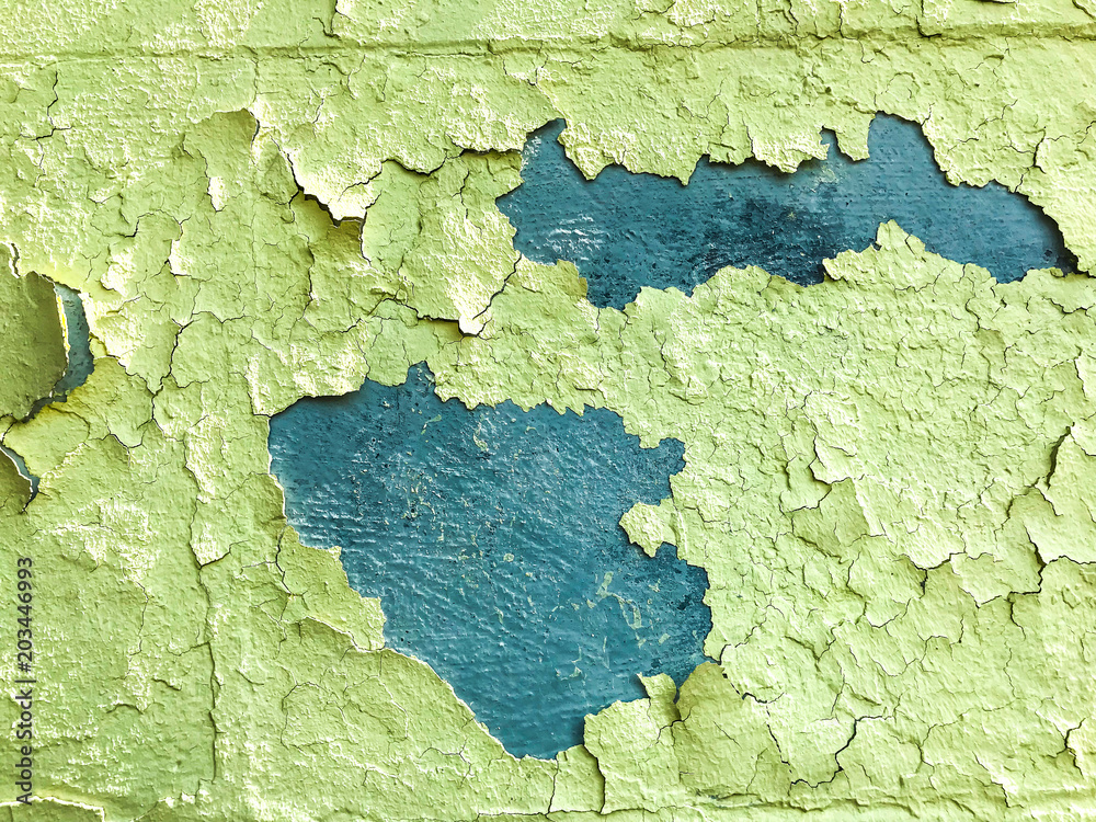 Obraz premium Plaster on the walls peeling, rags
