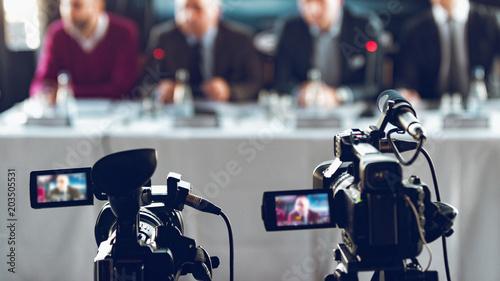 Tableau sur toile Camera At Press Conference