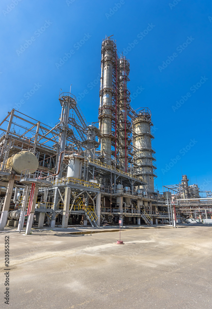 Chemical installation (factory)