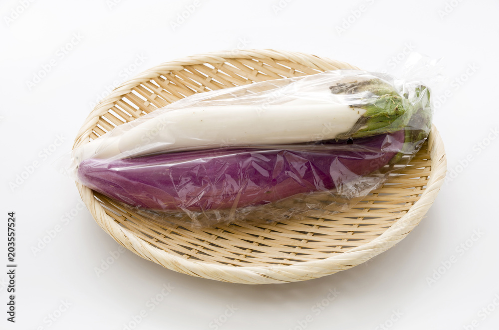 白い長茄子と薄紫長茄子 袋入り