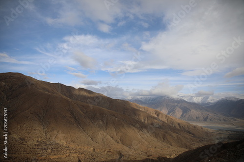 Snow mountain and scenery in Tibet © 鸿 孟