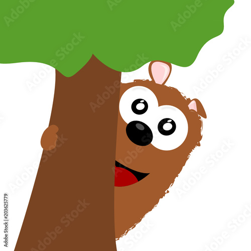 Bär hinterm Baum