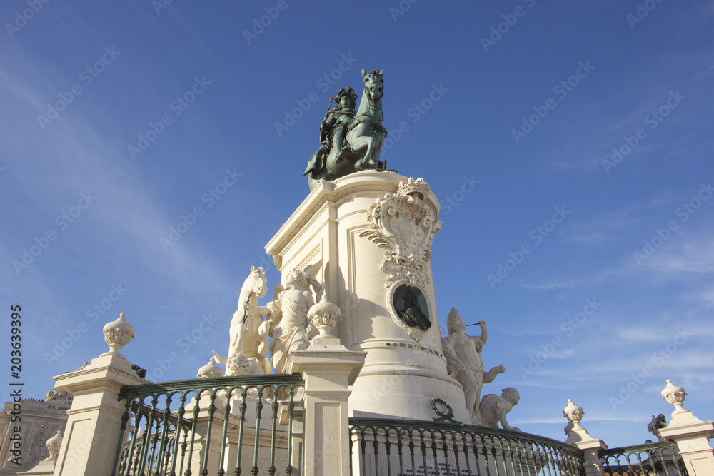 Obraz premium Lisbon, Portugal landmark, statue of King Jose I in square of commerce