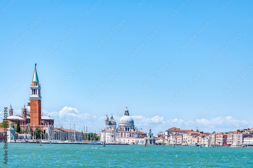 Fototapeta premium Stadt Venedig - Italien - Venezien - Veneto - Urlaub - Reise - Kultur - Europa