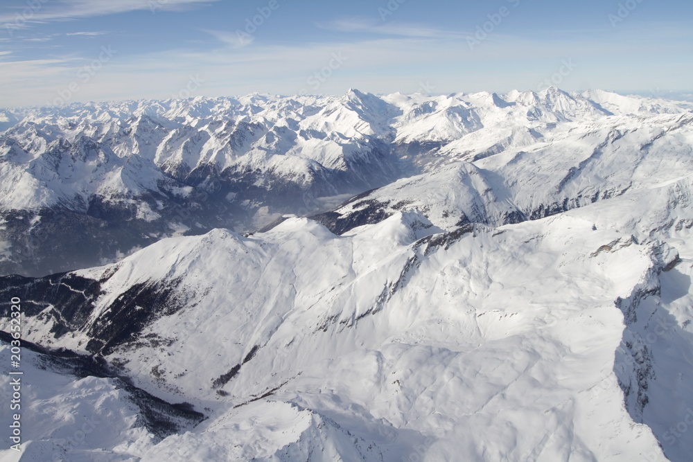 Fototapeta premium Ballonfahrt in den Alpen