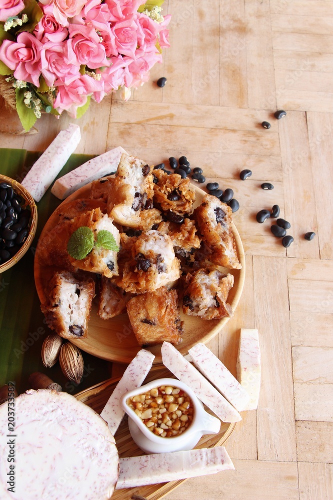 Fototapeta premium taro dessert and black beans traditional chinese pancake