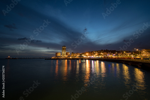 Malécone en début de nuit By Night