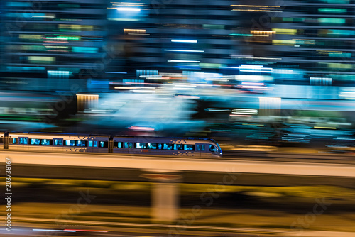 metro at night panning