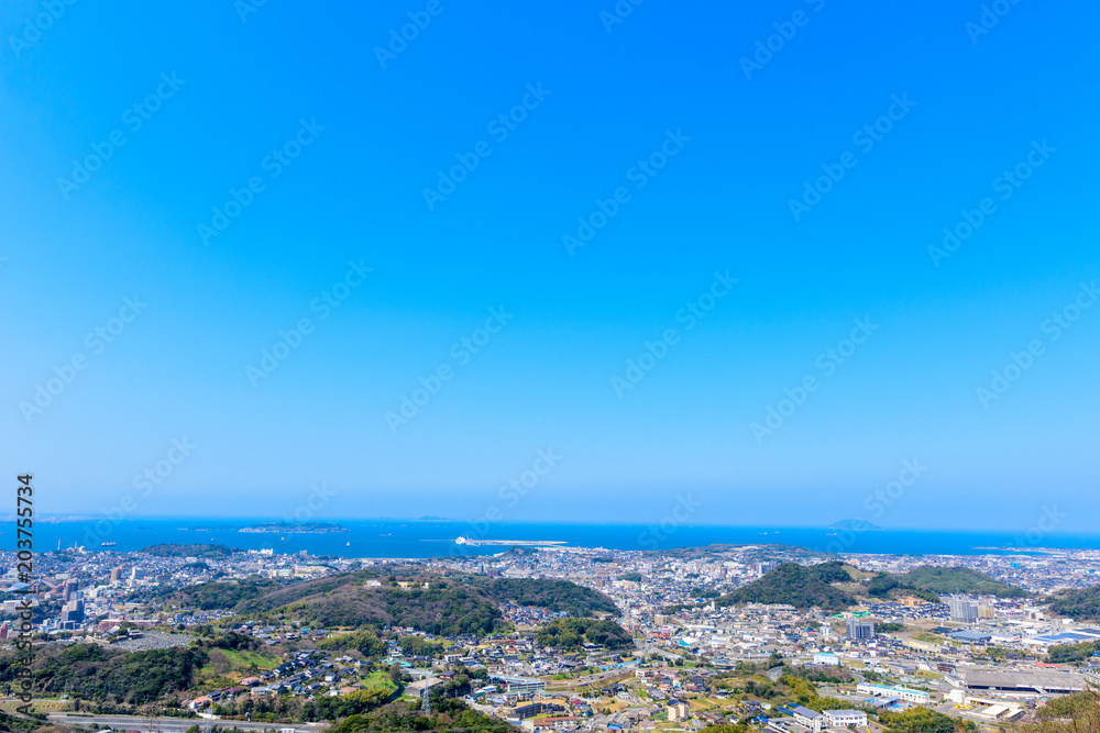 下関市街地と日本海 下関市街地と日本海
