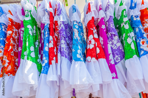  robes folkloriques, île de la Réunion  photo