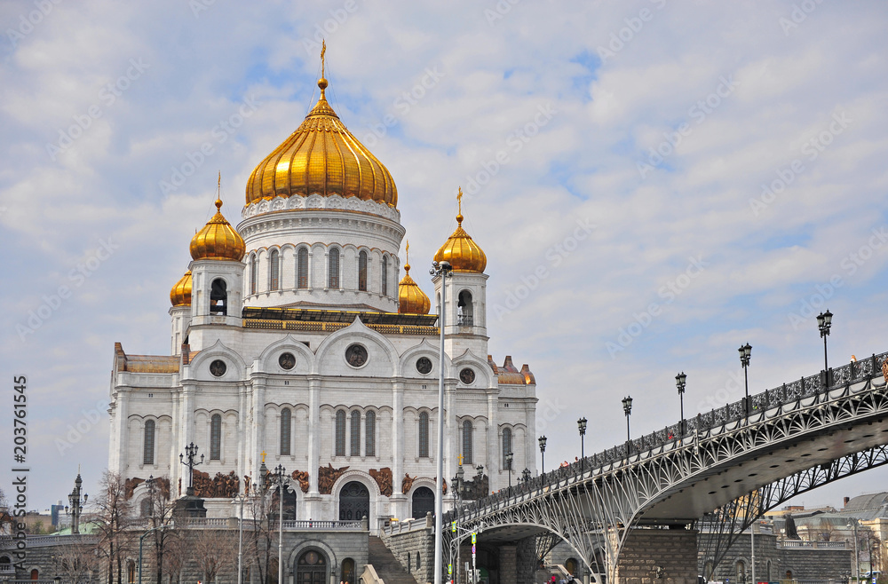 Christ Savior cathedral on the Moscow-river