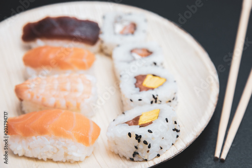Sushi, a typical Japanese food prepared with a base of rice and various raw fish such as tuna, salmon, shrimp and sea bream. 