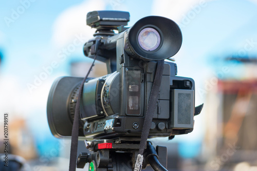 Covering an event with a video camera